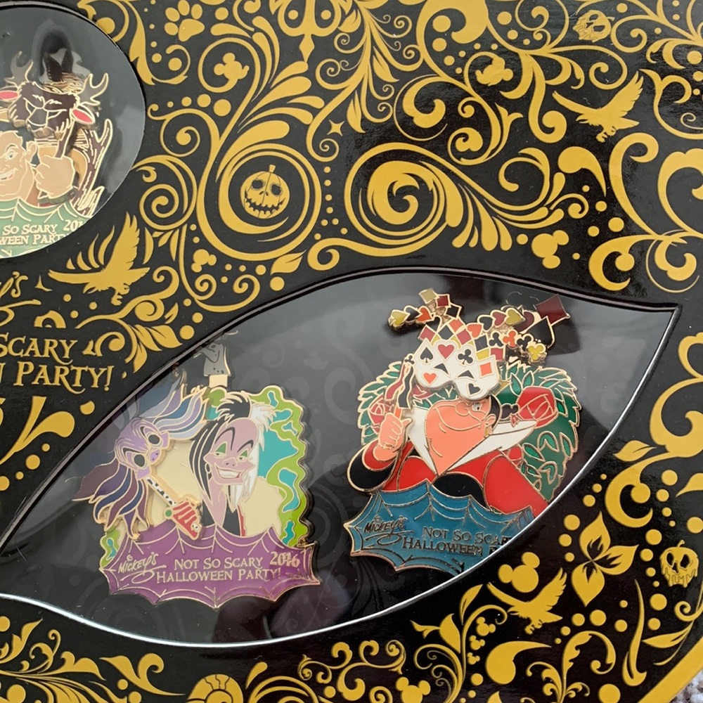 Mickey’s Not So Scary Halloween Party 2016 trading pins set - Picture 5 of 7